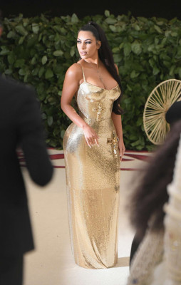 Kim Kardashian pic #1035374