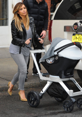 Kim Kardashian pic #652646