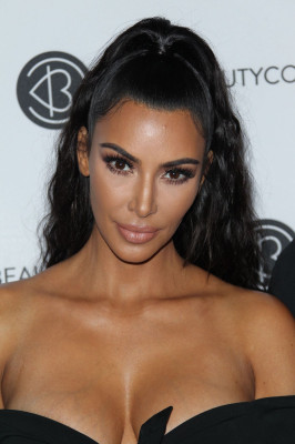 Kim Kardashian pic #1052215