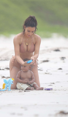 Kim Kardashian pic #872609