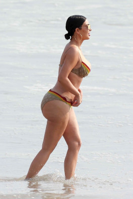Kim Kardashian pic #927923