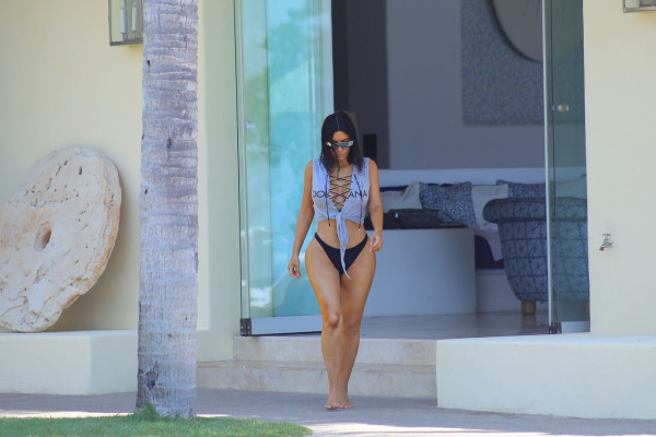 Kim Kardashian pic #927534