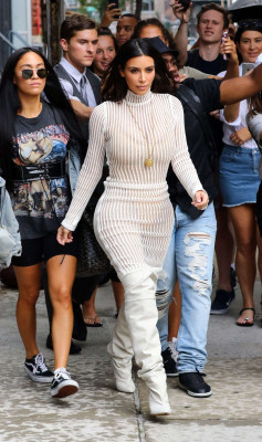Kim Kardashian pic #884431