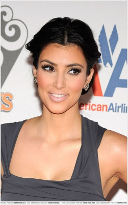 photo 20 in Kardashian gallery [id154568] 2009-05-13 00:00:00