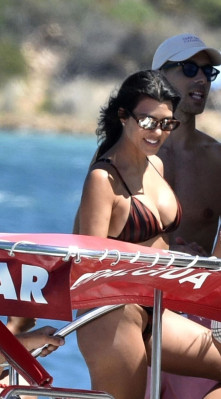 Kourtney Kardashian pic #1164292
