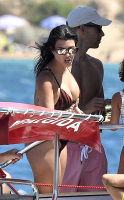 Kourtney Kardashian pic #1164290