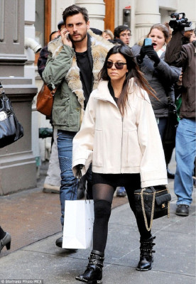 Kourtney Kardashian pic #661621