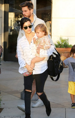 Kourtney Kardashian pic #690880