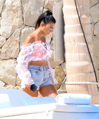 Kourtney Kardashian pic #1062147