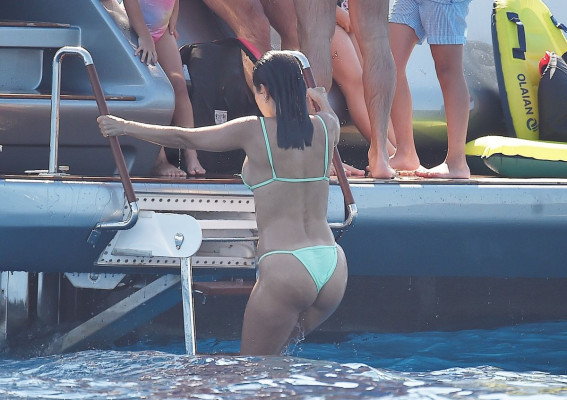 Kourtney Kardashian pic #1048367