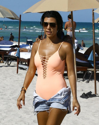Kourtney Kardashian pic #878527