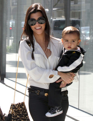 Kourtney Kardashian pic #359049