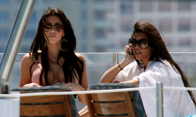 Kourtney Kardashian pic #245539