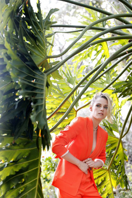 photo 12 in Kristen Stewart gallery [id1298923] 2022-02-25 00:00:00