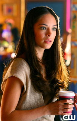 Kristin Kreuk pic #274501