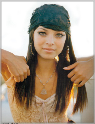 Kristin Kreuk pic #21110