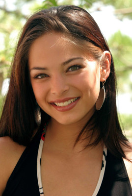Kristin Kreuk pic #12609