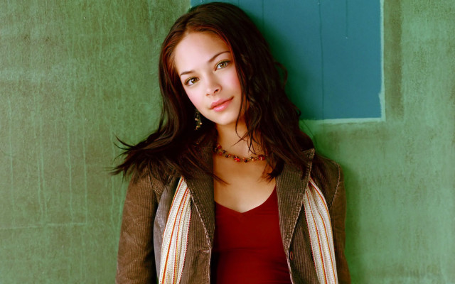 Kristin Kreuk pic #274499