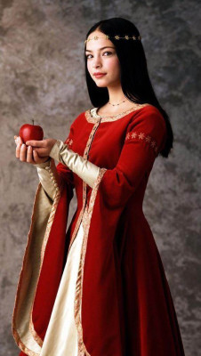 Kristin Kreuk pic #90625