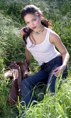 Kristin Kreuk pic #19029