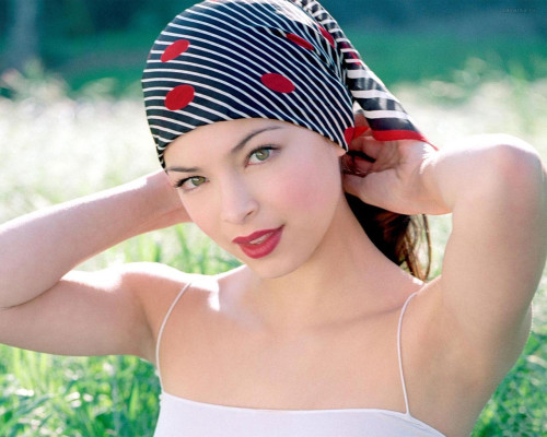 Kristin Kreuk pic #146760