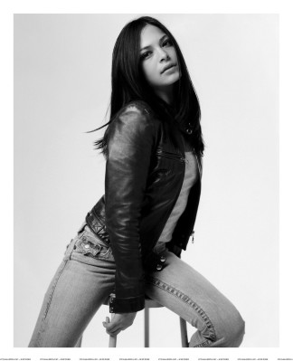 Kristin Kreuk pic #91702