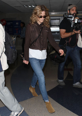 photo 19 in Kyra Sedgwick gallery [id553669] 2012-11-19 00:00:00
