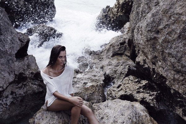 Laura James pic #759623