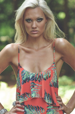 Laura James pic #760145