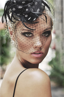 Laura James pic #760012