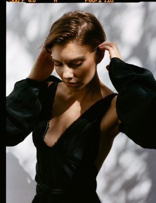 Lauren Cohan pic #895099