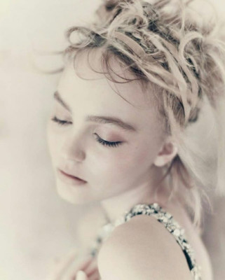 Lily-Rose Melody Depp pic #1063037