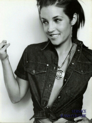 photo 3 in Lisa Marie Presley gallery [id1321187] 2023-02-02 00:00:00