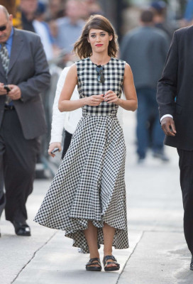 photo 28 in Lizzy Caplan gallery [id782570] 2015-07-07 00:00:00
