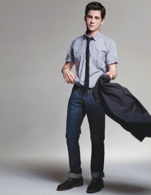 Logan Lerman pic #478034