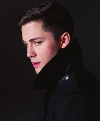 photo 3 in Logan Lerman gallery [id673351] 2014-02-25 00:00:00
