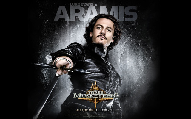 Luke Evans pic #694654
