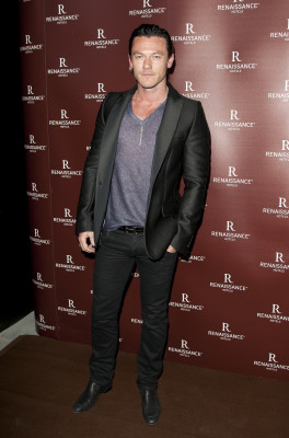 Luke Evans pic #701649