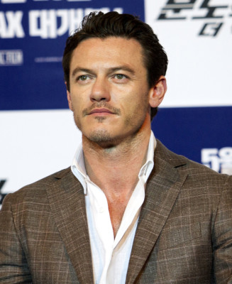 Luke Evans pic #705625