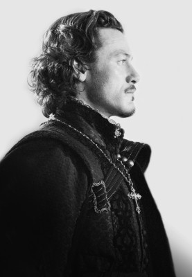 Luke Evans pic #733603