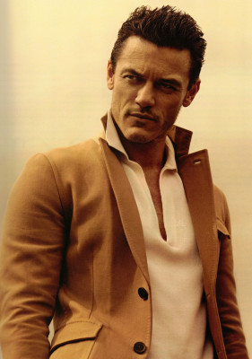 Luke Evans pic #732958