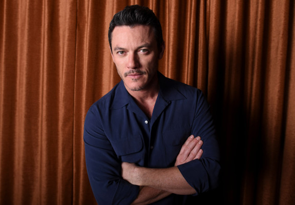 Luke Evans pic #920018