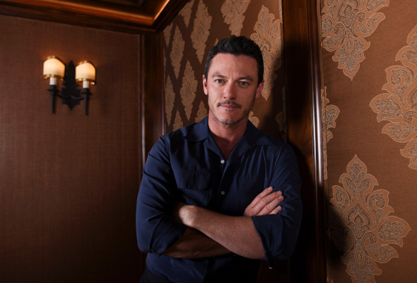 Luke Evans pic #920015