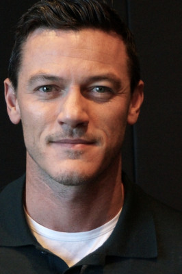 Luke Evans pic #742549