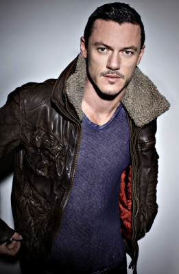 Luke Evans pic #742062