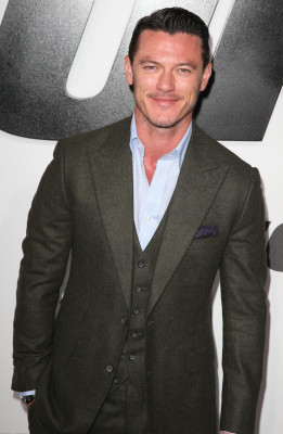Luke Evans pic #768047
