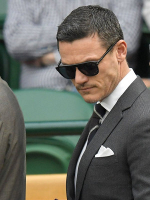 photo 19 in Luke Evans gallery [id900142] 2016-12-31 00:00:00