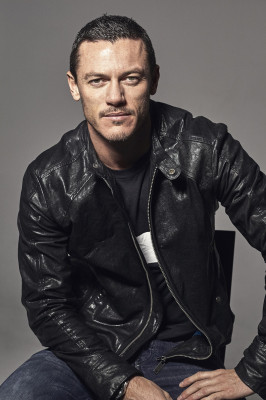 Luke Evans pic #785274