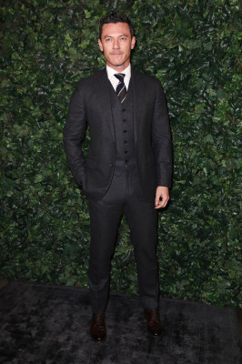 Luke Evans pic #909237