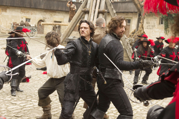 Luke Evans pic #694673